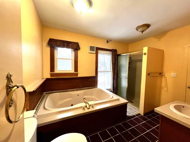 572 Route 140, Tinmouth, VT 05773