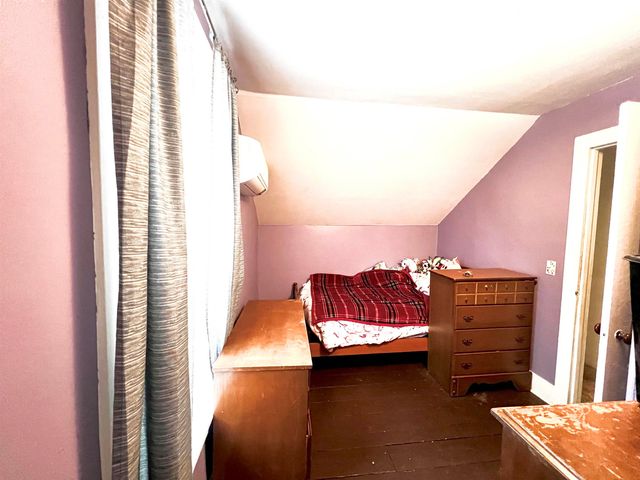 572 Route 140, Tinmouth, VT 05773