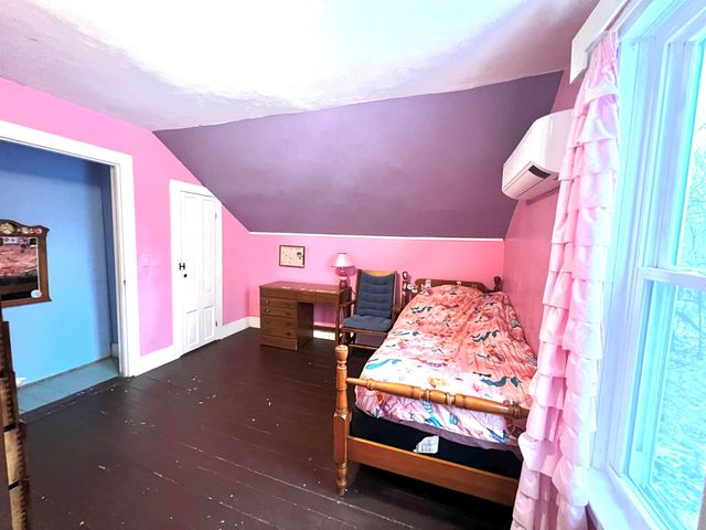 572 Route 140, Tinmouth, VT 05773