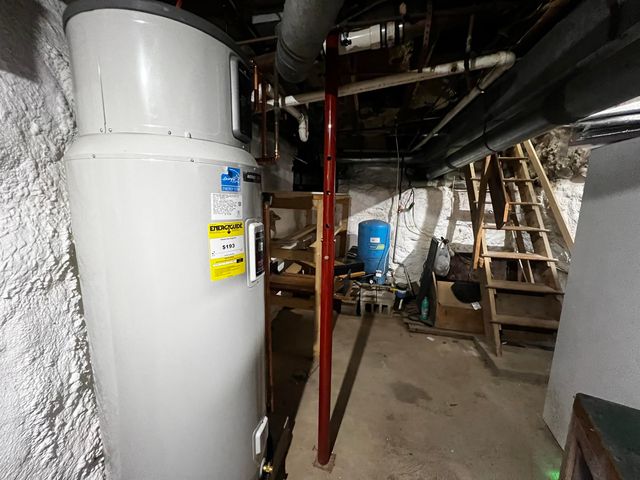 572 Route 140, Tinmouth, VT 05773