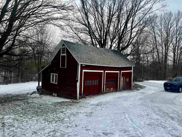 572 Route 140, Tinmouth, VT 05773