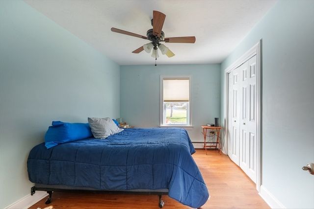 95 Lake St, Webster, MA 01570