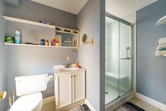 95 Lake St, Webster, MA 01570