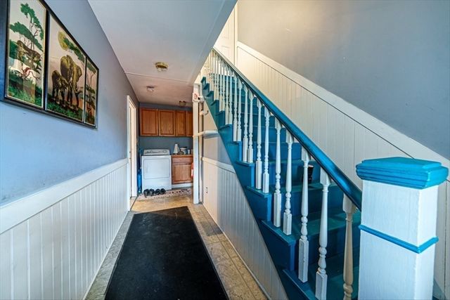 95 Lake St, Webster, MA 01570