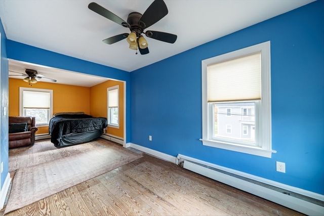 95 Lake St, Webster, MA 01570