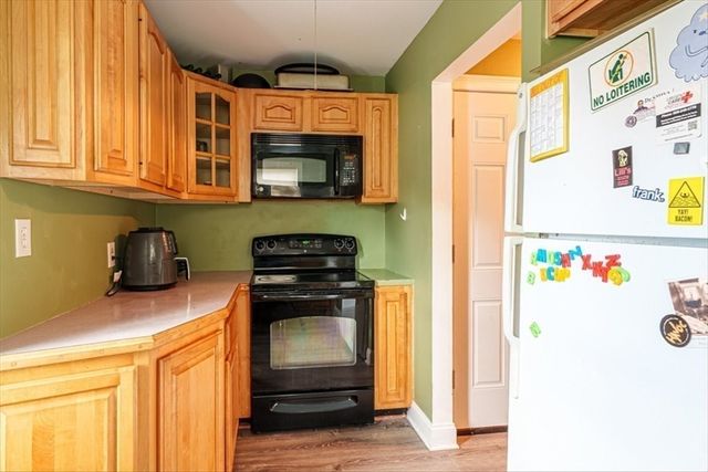 95 Lake St, Webster, MA 01570