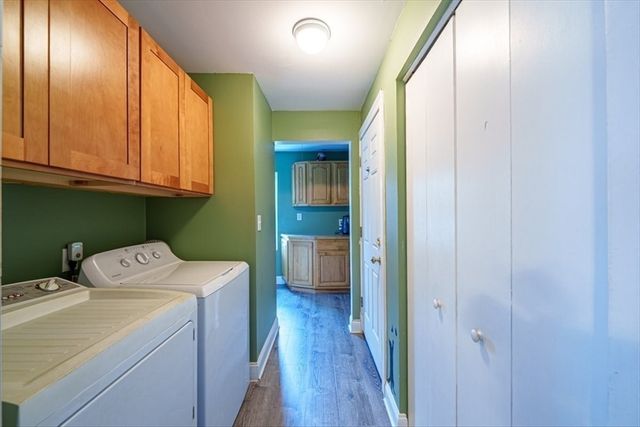 95 Lake St, Webster, MA 01570