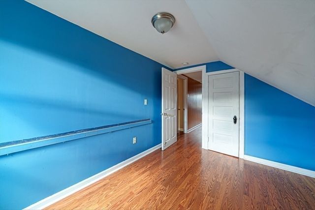 95 Lake St, Webster, MA 01570