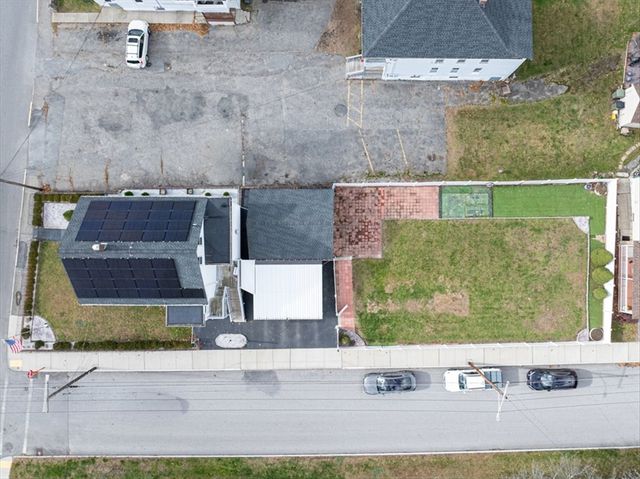 95 Lake St, Webster, MA 01570