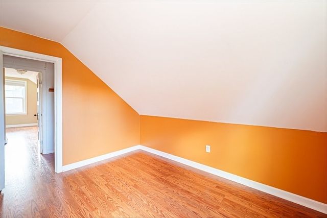 95 Lake St, Webster, MA 01570