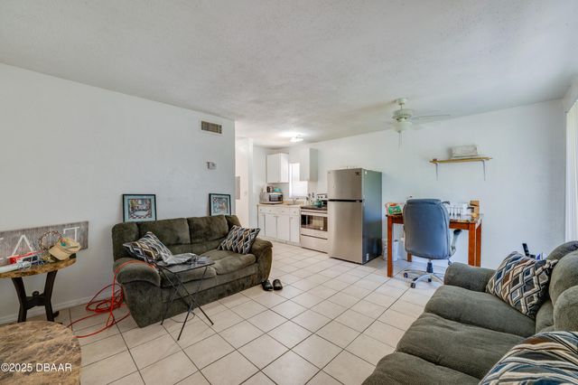 600 S Segrave Street, Daytona Beach, FL 32114