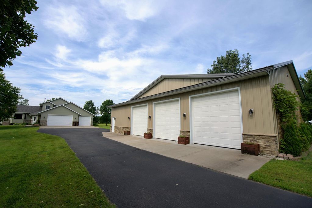 2197 116th Street NE, Monticello, MN 55362