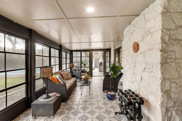 2505 Side CV, Austin, TX 78704