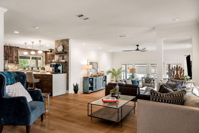 2505 Side CV, Austin, TX 78704