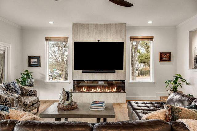 2505 Side CV, Austin, TX 78704