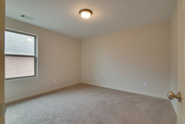 402 Zephyr Cv, Lebanon, TN 37087