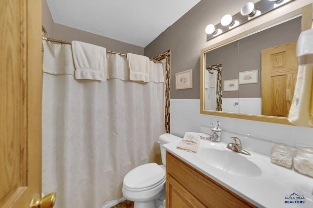 402 E MEADE ST, Rapid City, SD 57701