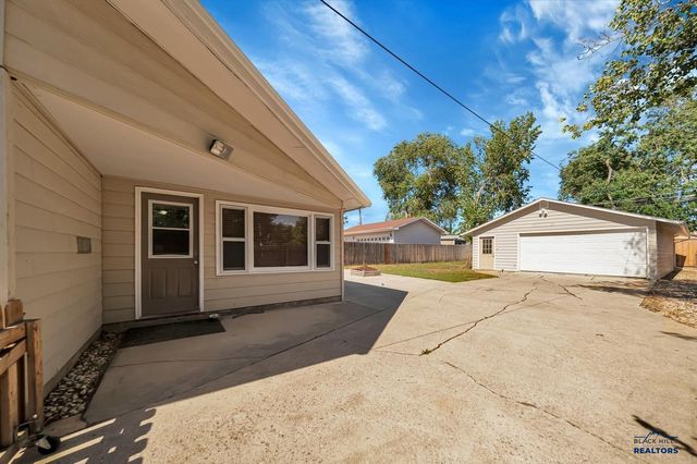 402 E MEADE ST, Rapid City, SD 57701