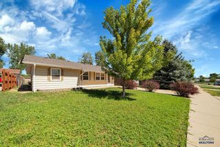 402 E MEADE ST, Rapid City, SD 57701