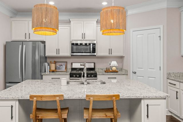 910 Springlane Dr, Nolensville, TN 37135