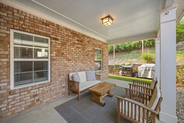 910 Springlane Dr, Nolensville, TN 37135