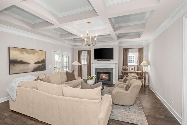 910 Springlane Dr, Nolensville, TN 37135