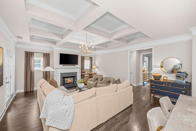 910 Springlane Dr, Nolensville, TN 37135