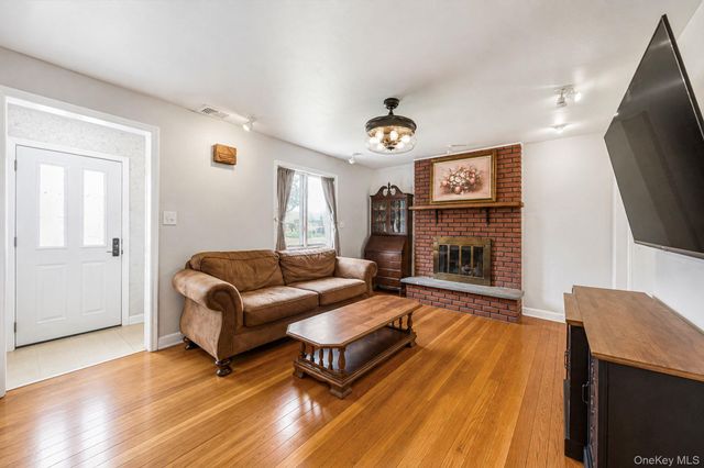 2384 Cambridge Street, East Meadow, NY 11554