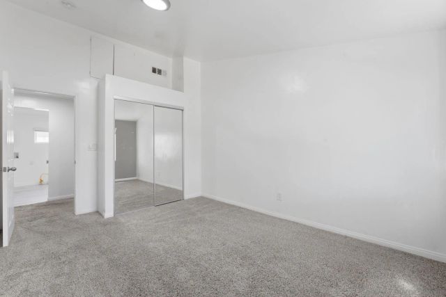 9676 Cypress Vale Dr, Lakeside, CA 92040