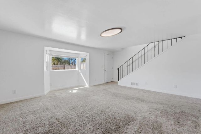 9676 Cypress Vale Dr, Lakeside, CA 92040