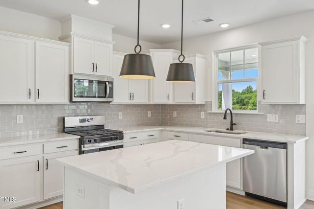 124 Willow Cameron Way, Angier, NC 27501