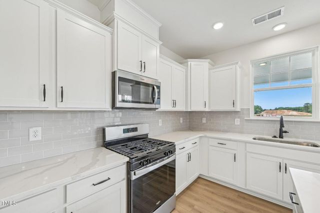 124 Willow Cameron Way, Angier, NC 27501