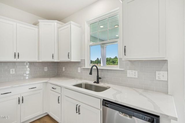 124 Willow Cameron Way, Angier, NC 27501