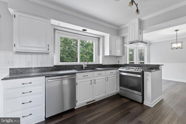 7 SALFORD CT, Fredericksburg, VA 22406