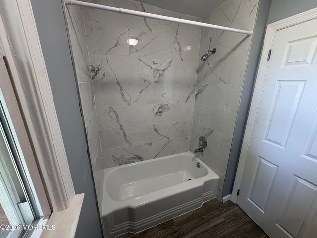 55 Terrace Avenue 18B, Toms River, NJ 08753