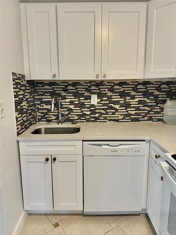 2625 STATE ROAD 590 1414, Clearwater, FL 33759