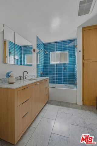 4218 Don Arellanes Drive, Los Angeles, CA 90008