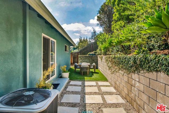 4218 Don Arellanes Drive, Los Angeles, CA 90008