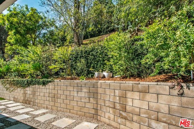 4218 Don Arellanes Drive, Los Angeles, CA 90008