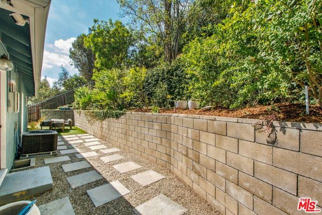 4218 Don Arellanes Drive, Los Angeles, CA 90008