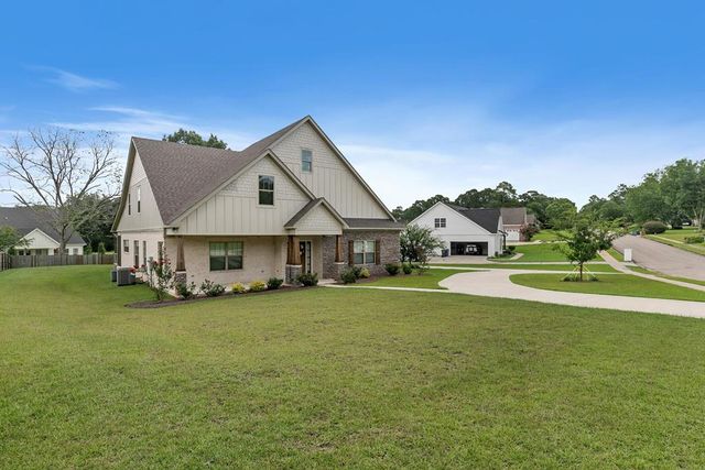 408 Oakwood, Dothan, AL 36305