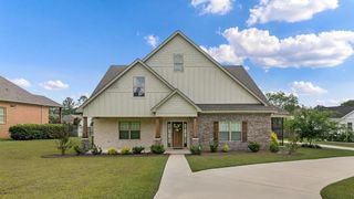 408 Oakwood, Dothan, AL 36305