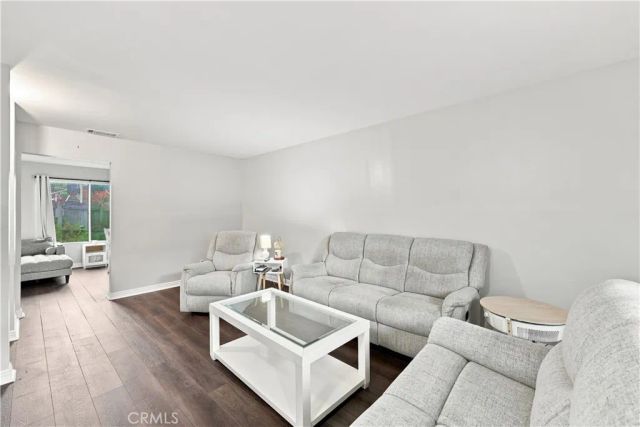 106 Racquet Club, Compton, CA 90220