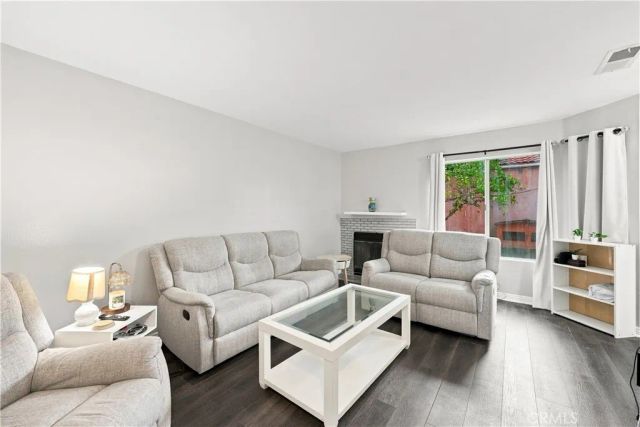106 Racquet Club, Compton, CA 90220