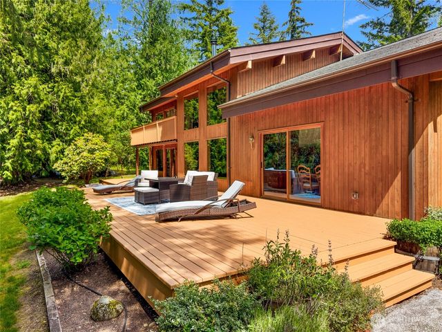 27019 SE 384th Street, Enumclaw, WA 98022