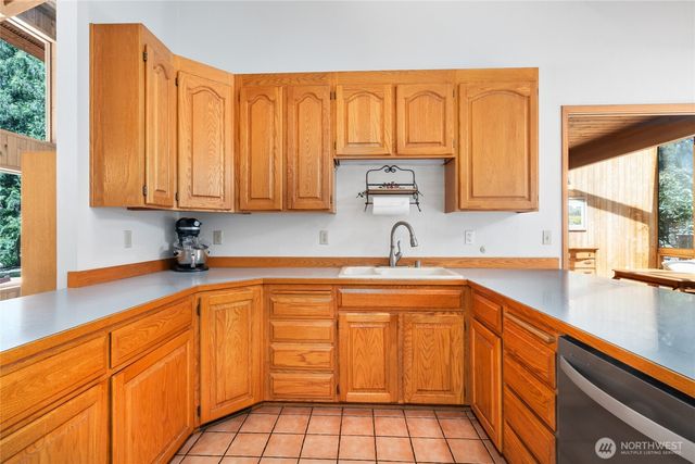 27019 SE 384th Street, Enumclaw, WA 98022
