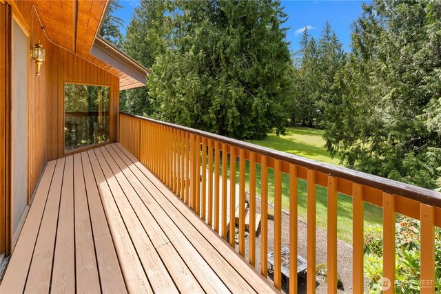 27019 SE 384th Street, Enumclaw, WA 98022