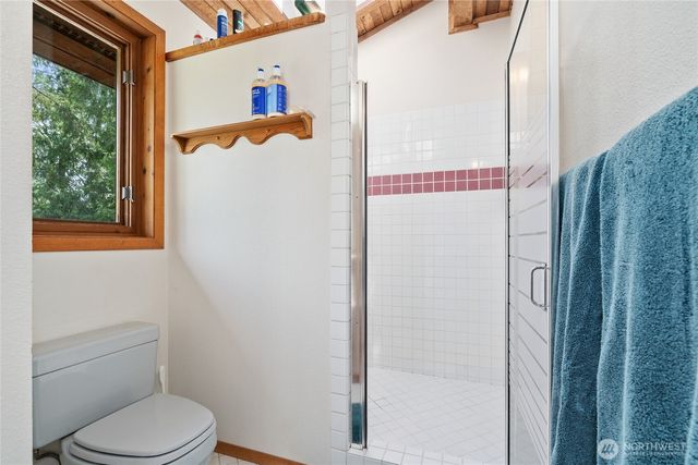 27019 SE 384th Street, Enumclaw, WA 98022