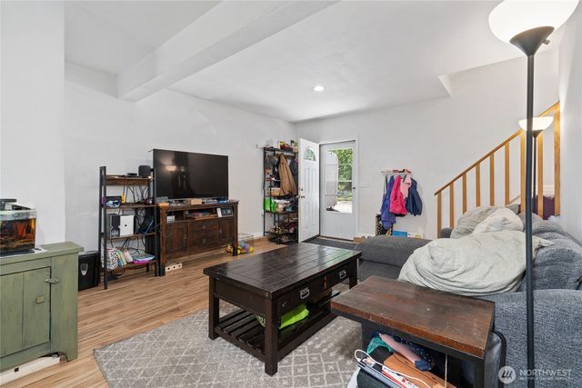 27019 SE 384th Street, Enumclaw, WA 98022