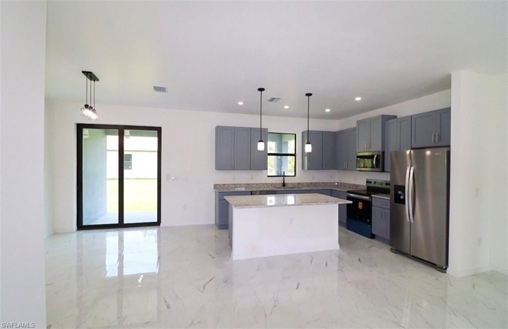 1507 11th ST, LEHIGH ACRES, FL 33972 — photo 2